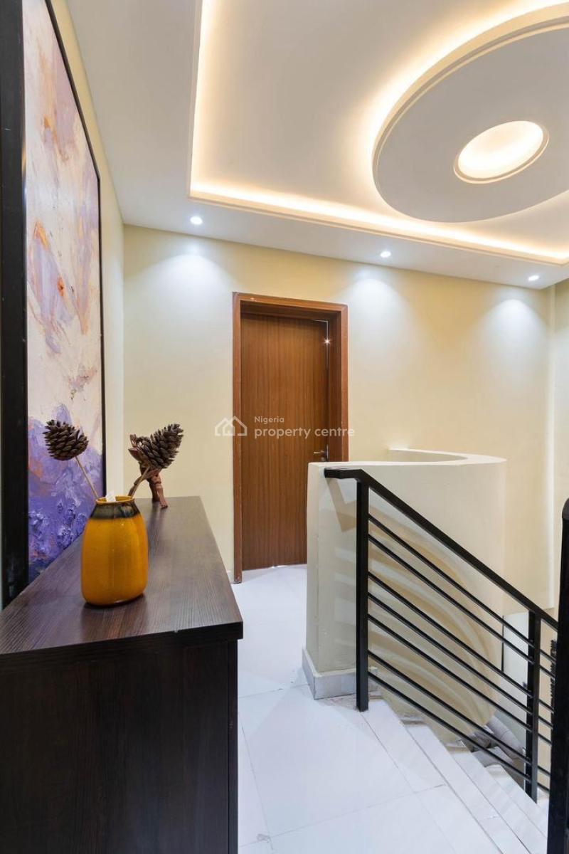 Newly Luxury 2 Bedroom Apartment with Ps5 & Snooker Netflix/prime, Lekki Phase 1, Lekki, Lagos, Flat / Apartment Short Let