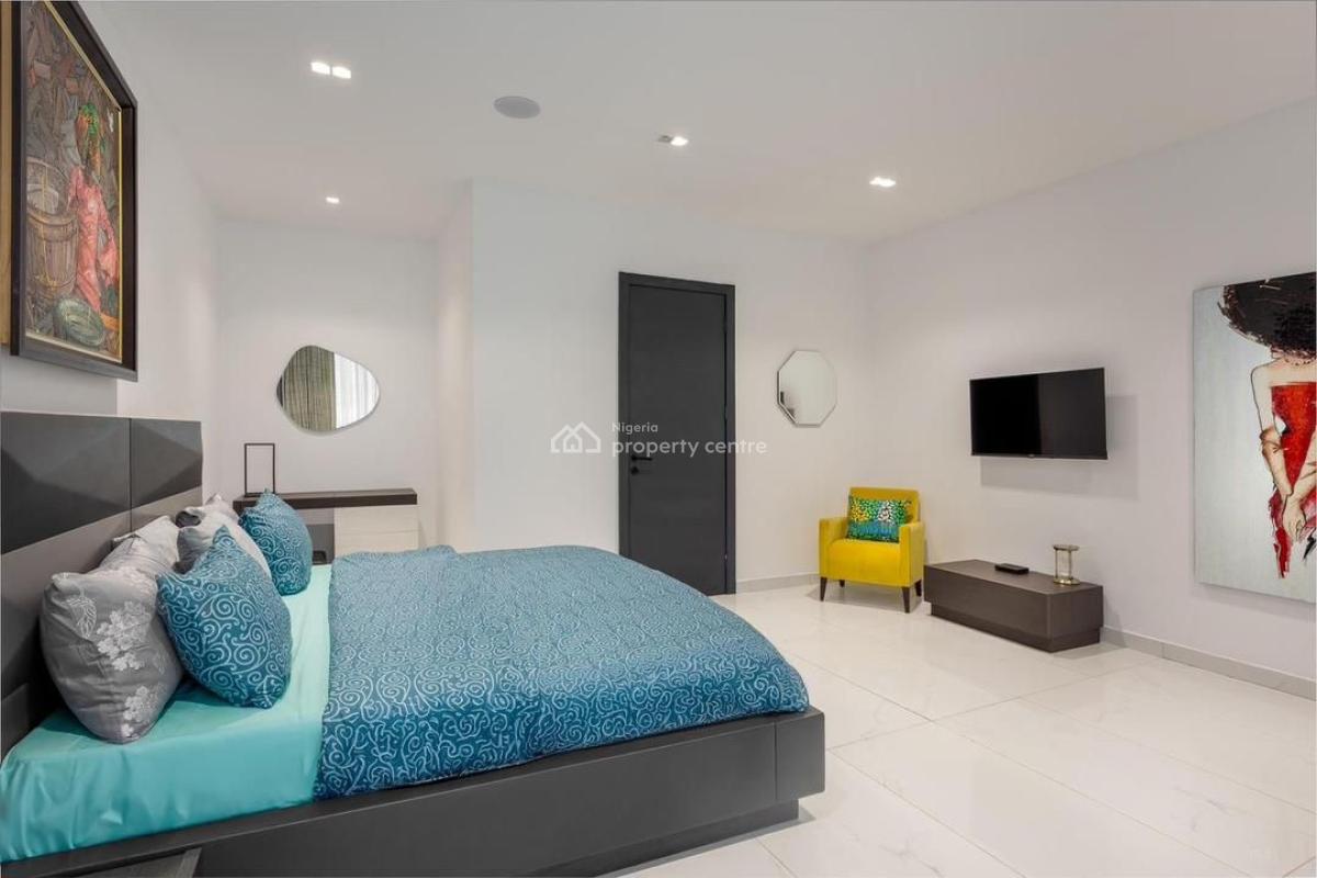 Newly Luxury 4 Bedroom Apartment with Ps5 & Snooker Netflix/prime, Lekki Phase 1, Lekki, Lagos, House Short Let