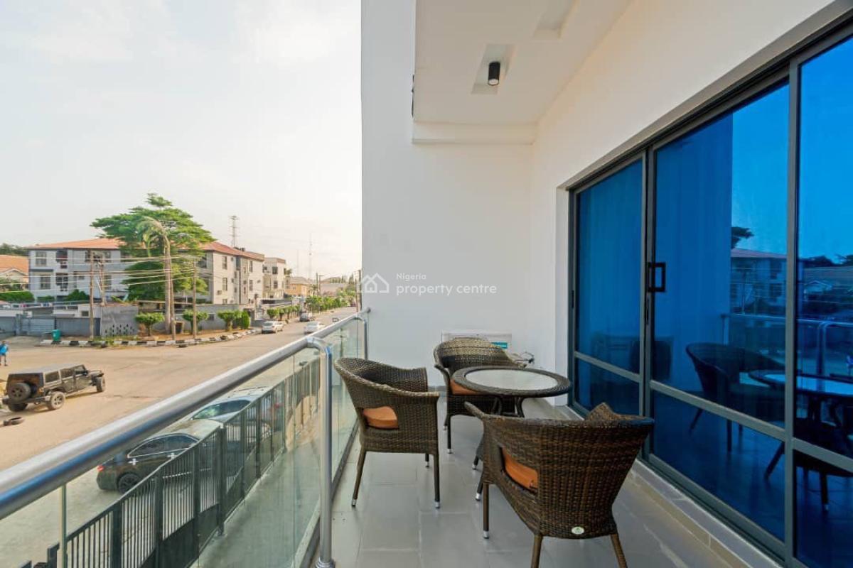 Newly Luxury 3 Bedroom Apartment with Ps5 & Snooker Netflix/prime, Victoria Island (vi), Lagos, Flat / Apartment Short Let