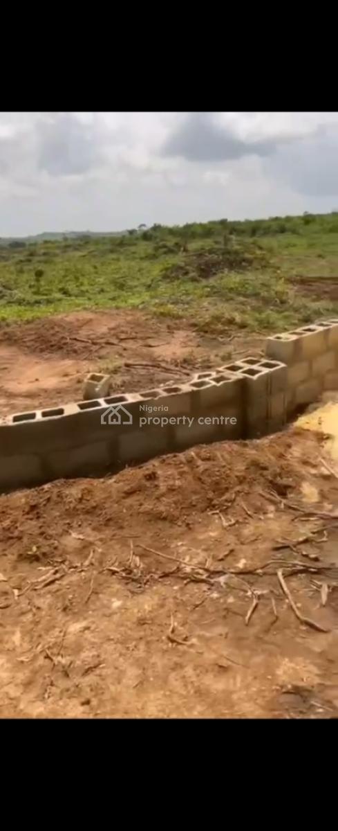 Dry Mixed-use Land Available for Distress, Isiwo Town, Ogun State, Km 46, Ogun, Mixed-use Land for Sale
