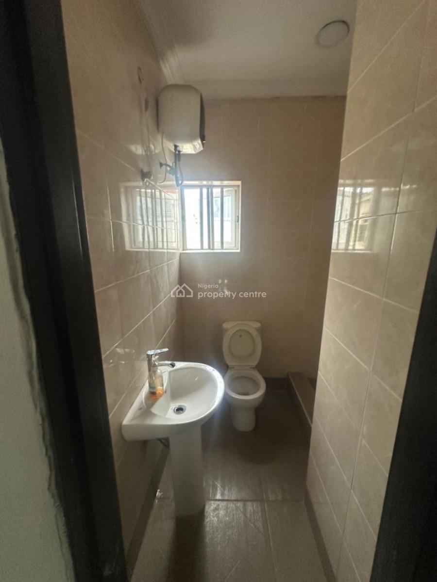 Newly Renovated 2 Bedroom Apartment with Excellent Facilities, Sangotedo, Lekki, Lagos, Flat / Apartment for Rent