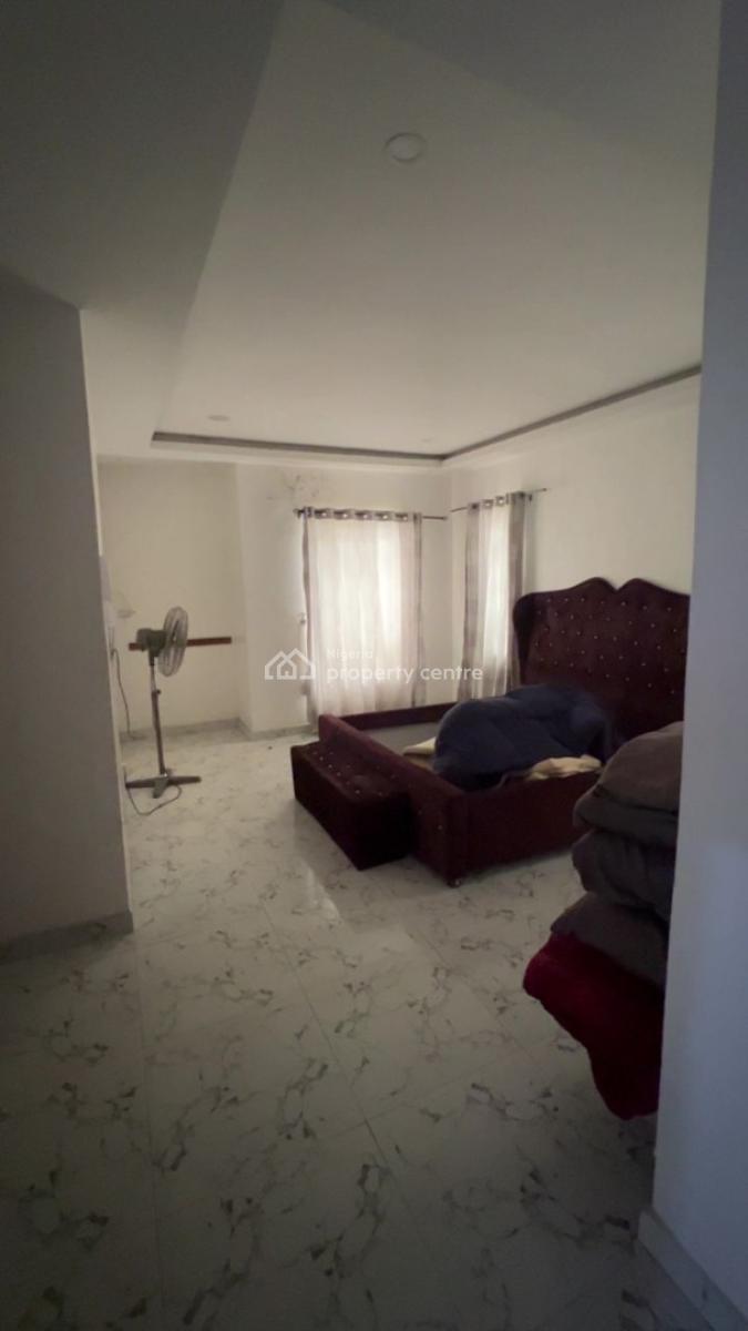 Luxury Furnished 2bedroom with 24hrs Power, Upstairs,  Balcony, in an Estate, Ikate Elegushi, Lekki, Lagos, Flat / Apartment for Rent