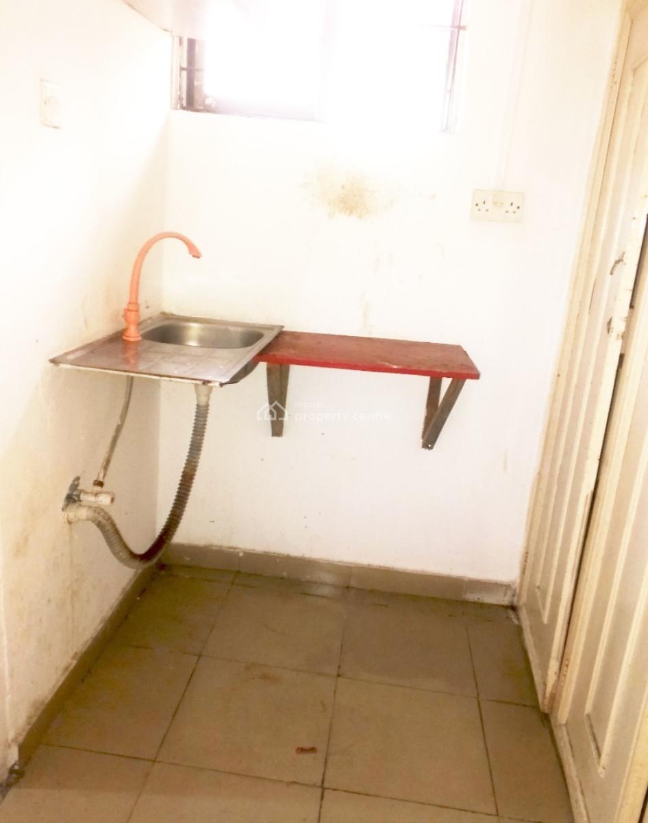 Nice and Standard Self Con with Kitchen, Serene and Secure Compound New Road Before Chevron Traffic Light Lekki, Lekki Expressway, Lekki, Lagos, Self Contain (single Rooms) for Rent