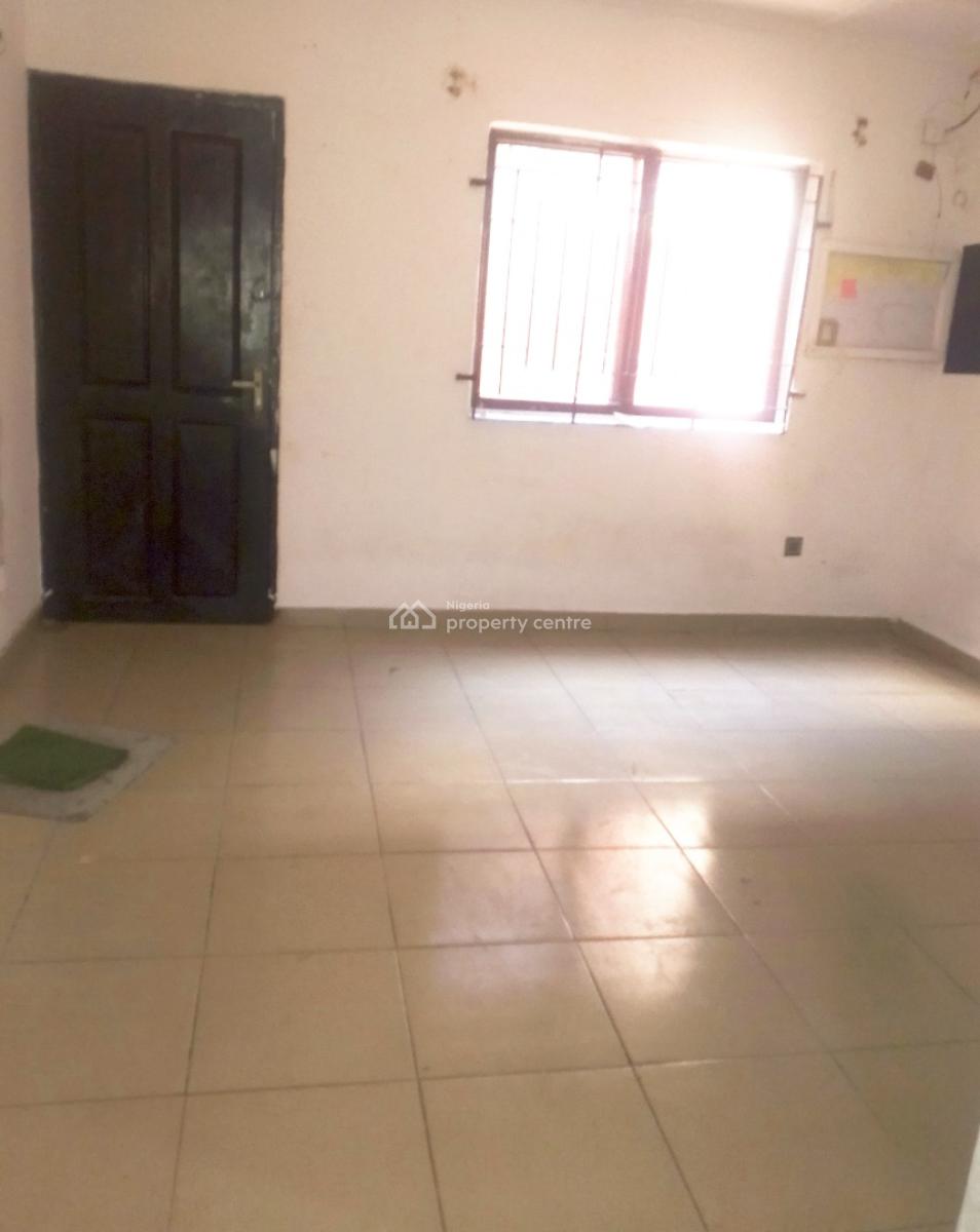 Nice and Standard Self Con with Kitchen, Serene and Secure Compound New Road Before Chevron Traffic Light Lekki, Lekki Expressway, Lekki, Lagos, Self Contain (single Rooms) for Rent
