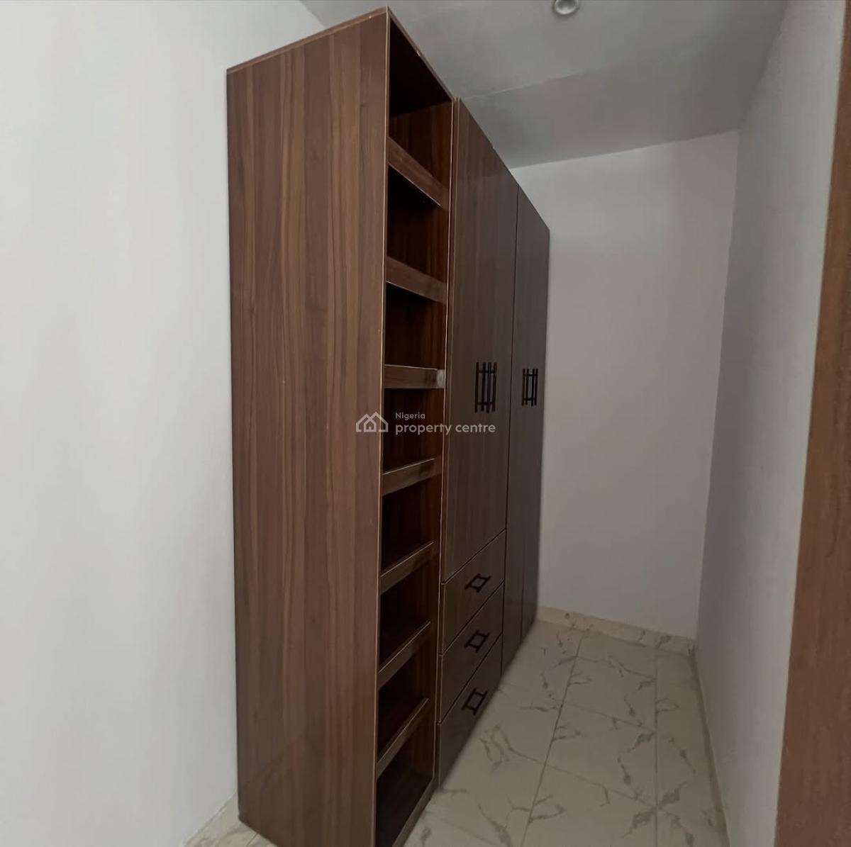 Spacious *3 Bedroom Terrace Duplex* in a Serene Estate. in Ajah, Pepperoni, Ajah, Lagos, Terraced Duplex for Sale