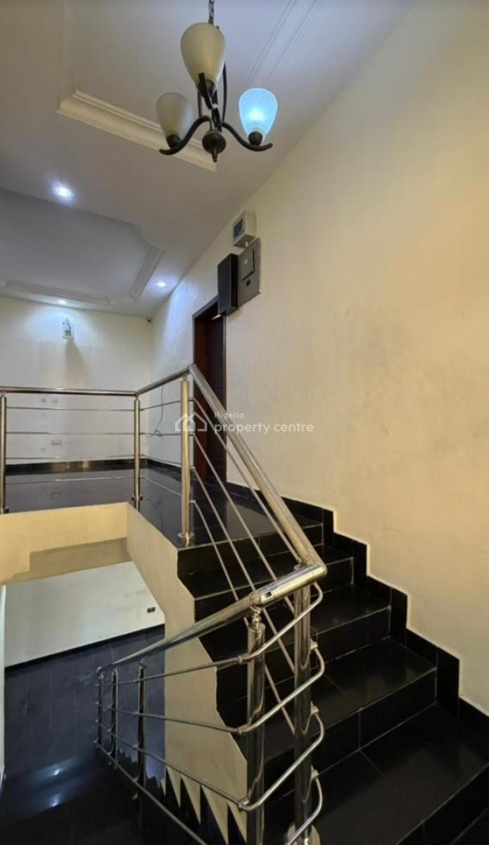 Nicely Finished 4 Bedroom Semi-detached House with 2 Rooms Bq, Lekki Phase 1, Lekki, Lagos, Semi-detached Duplex for Sale
