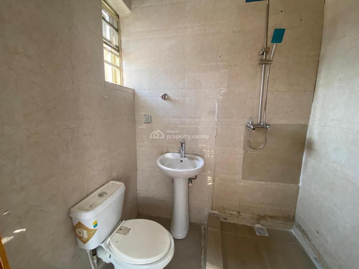 Classy Spacious 3 Bedroom Semi-detached Duplex in a Secure Estate, Agungi, Lekki, Lagos, Semi-detached Duplex for Rent