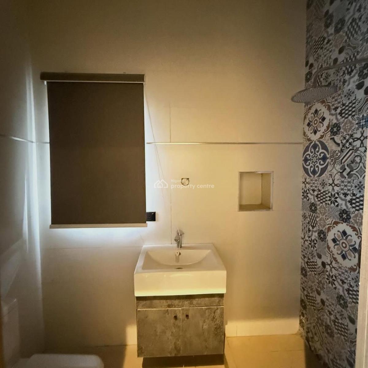 Furnished 3 Bedroom Apartment with Swimming Pool, Elevator, H Medix, Guzape District, Abuja, Flat / Apartment for Sale