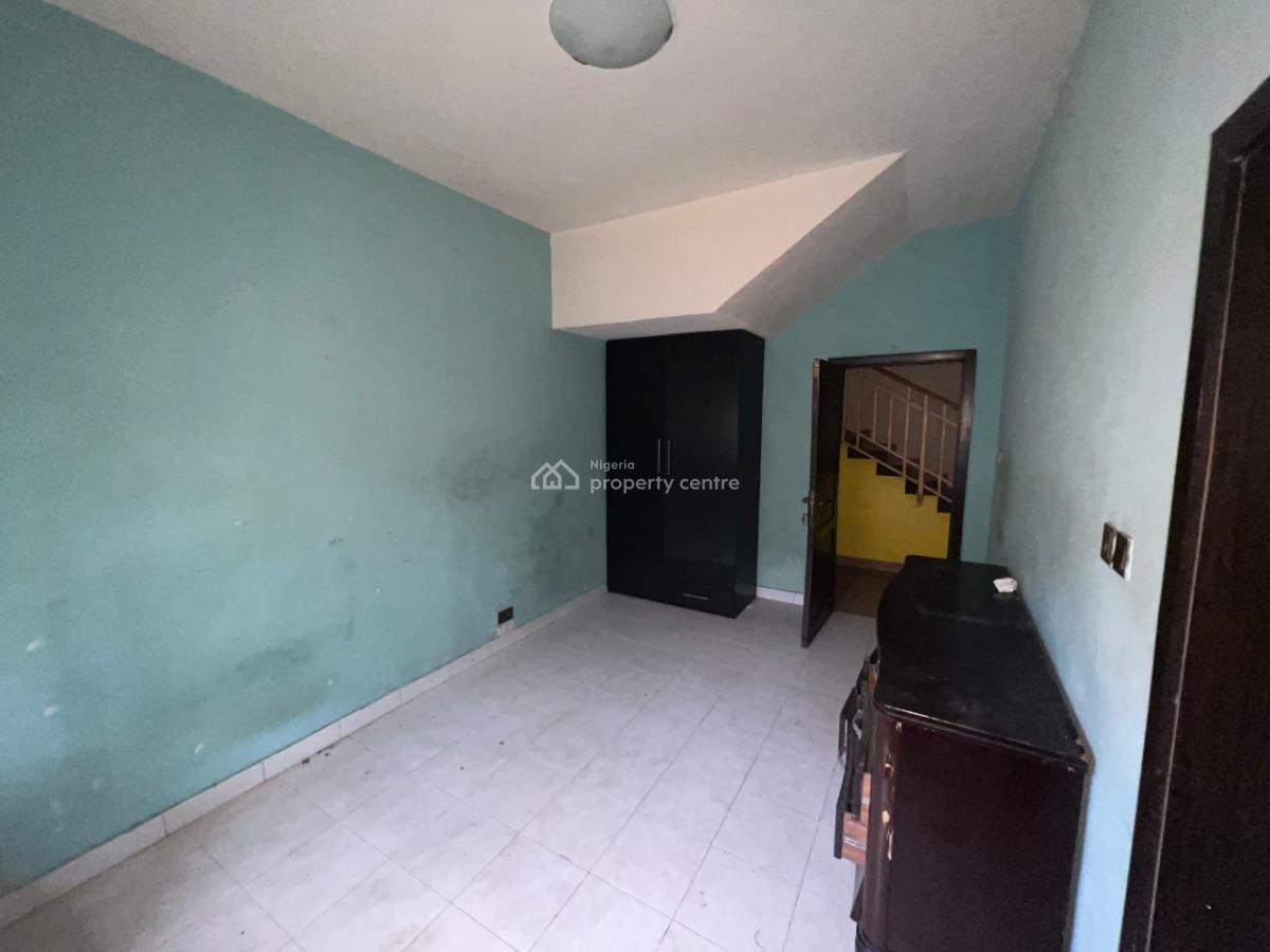 (4) Bedroom Semi Detached House with 2 Rooms Bq, Lekki Phase 1, Lekki, Lagos, Semi-detached Duplex for Rent