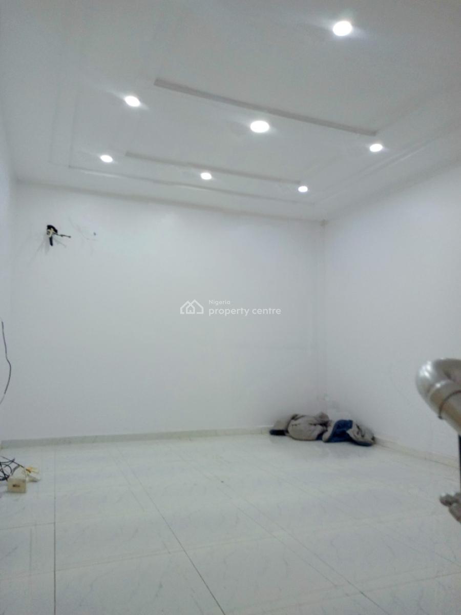 1 Bedroom Apartment, Royal Pine Estate, Orchid Lekki, Lekki, Lagos, Self Contain (single Rooms) for Rent
