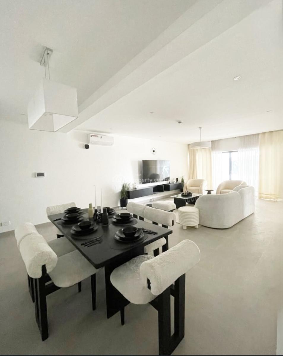 2 Bedroom Apartment with a Swimming Pool and  Gym, Lekki Phase 1, Lekki, Lagos, Block of Flats for Sale