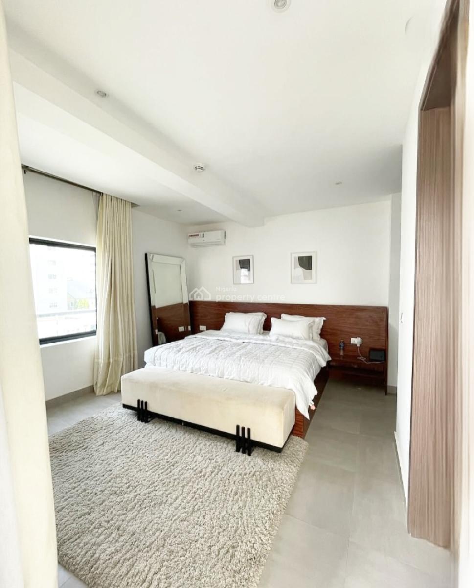 2 Bedroom Apartment with a Swimming Pool and  Gym, Lekki Phase 1, Lekki, Lagos, Block of Flats for Sale
