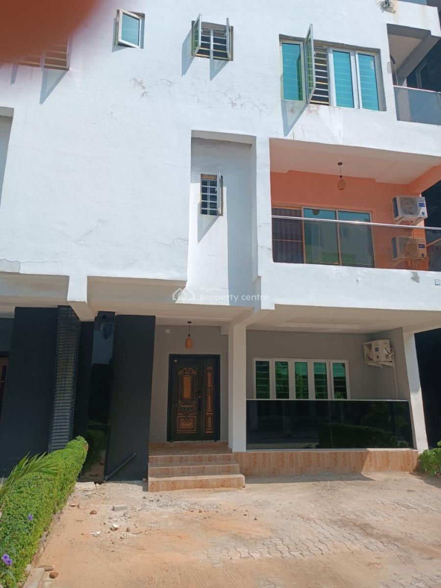 a Serviced  & Well Finished 3 Bedroom Maisonette with a Room Bq, Ikate Elegushi, Lekki, Lagos, Flat / Apartment for Rent