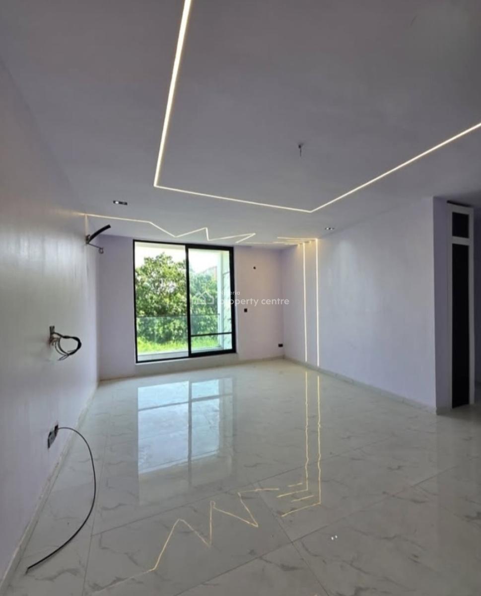 Beautiful Fully 1,2,3 & 4 Bedroom Apartment with a Gym, Lekki Phase 1, Lekki, Lagos, Block of Flats for Sale