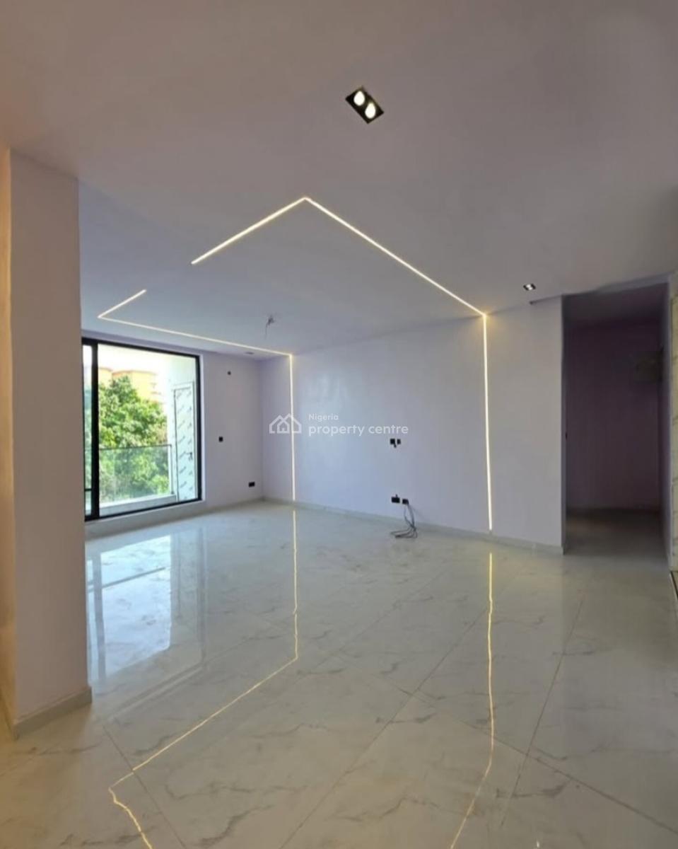 Beautiful Fully 1,2,3 & 4 Bedroom Apartment with a Gym, Lekki Phase 1, Lekki, Lagos, Block of Flats for Sale