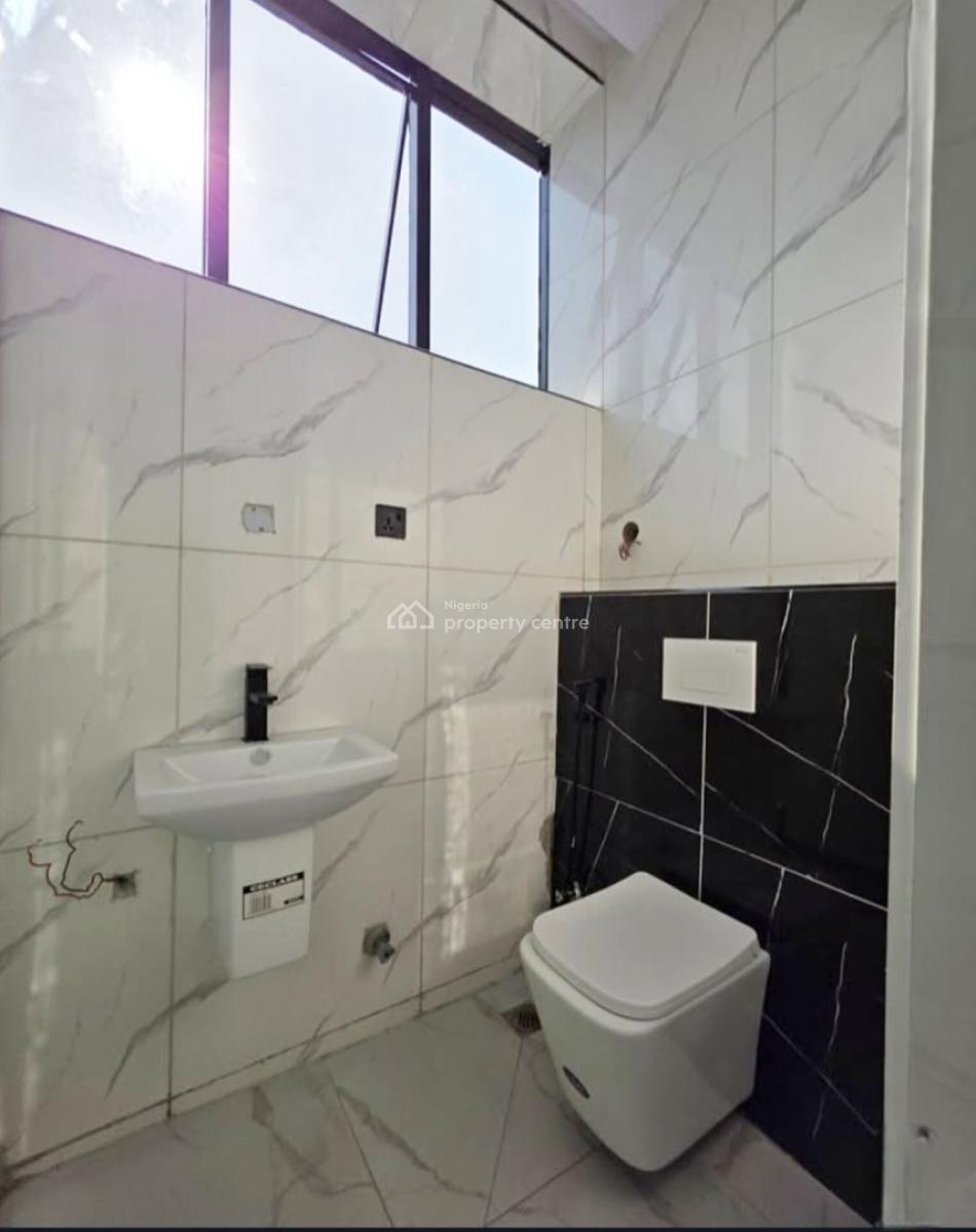 Beautiful Fully 1,2,3 & 4 Bedroom Apartment with a Gym, Lekki Phase 1, Lekki, Lagos, Block of Flats for Sale