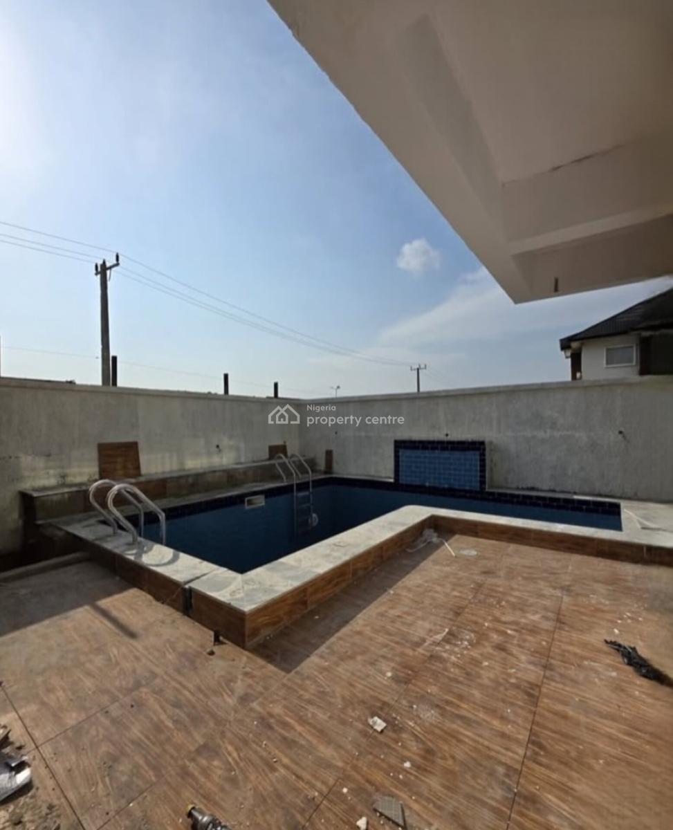 Beautiful Fully 1,2,3 & 4 Bedroom Apartment with a Gym, Lekki Phase 1, Lekki, Lagos, Block of Flats for Sale