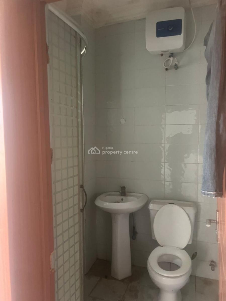 Standard 3 Bedrooms Flat, Victoria Island (vi), Lagos, Flat / Apartment for Rent