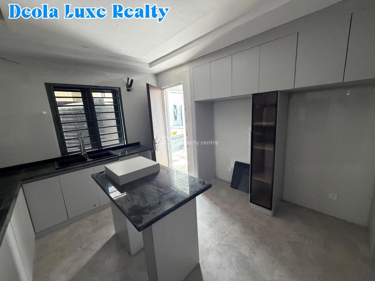 a Luxury Built 4 Bedroom Terrace Duplex in a Fully Serviced with Gym, Platinum Way, Ikate, Lekki, Lagos, Terraced Duplex for Rent