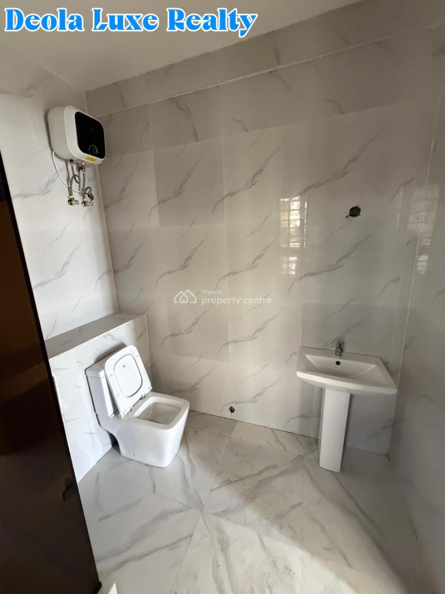 a Luxury Built 4 Bedroom Terrace Duplex in a Fully Serviced with Gym, Platinum Way, Ikate, Lekki, Lagos, Terraced Duplex for Rent