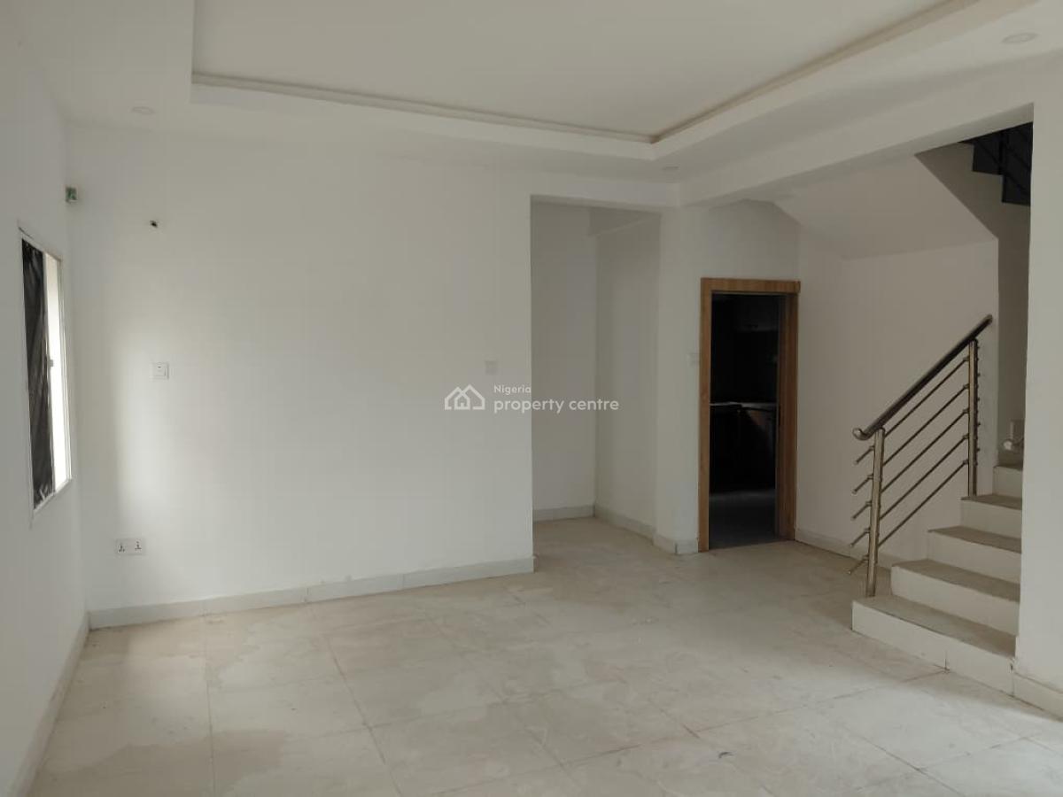 4 Bedroom Semi-detached House, Abraham Adesanya, Ogombo, Ajah, Lagos, Semi-detached Duplex for Rent