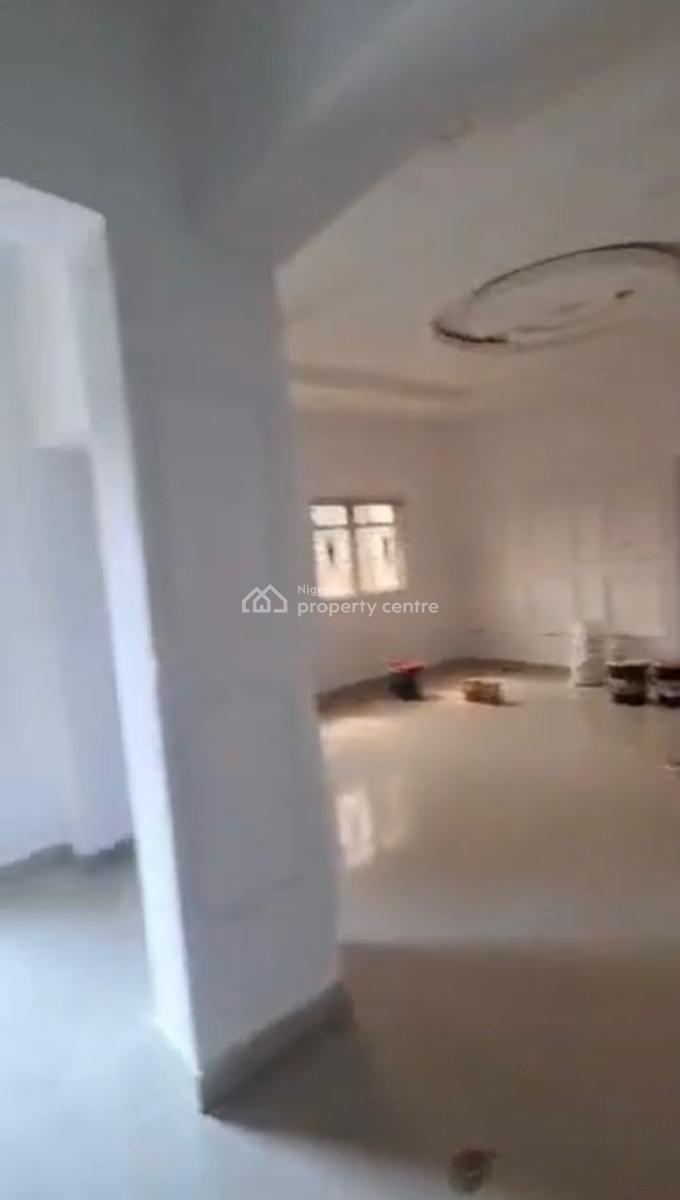 *3 Bedroom Apartment Available, Mobil Road Ilaje, Ajah, Lagos, Flat / Apartment for Rent