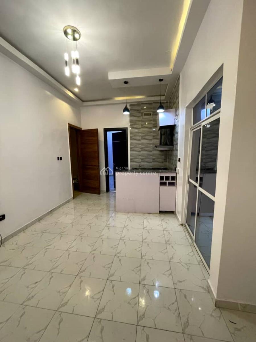 Spacious 1 Bedroom Flat, 15 Kazeem Abogun Street, Igbo Efon, Lekki, Lagos, Mini Flat (room and Parlour) for Rent
