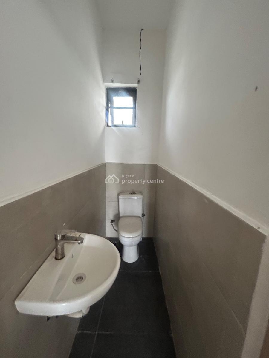 Well Maintained and Spacious 2bedroom Apartment with Pool, Chevron Drive, Lekki, Lagos, Flat / Apartment for Rent