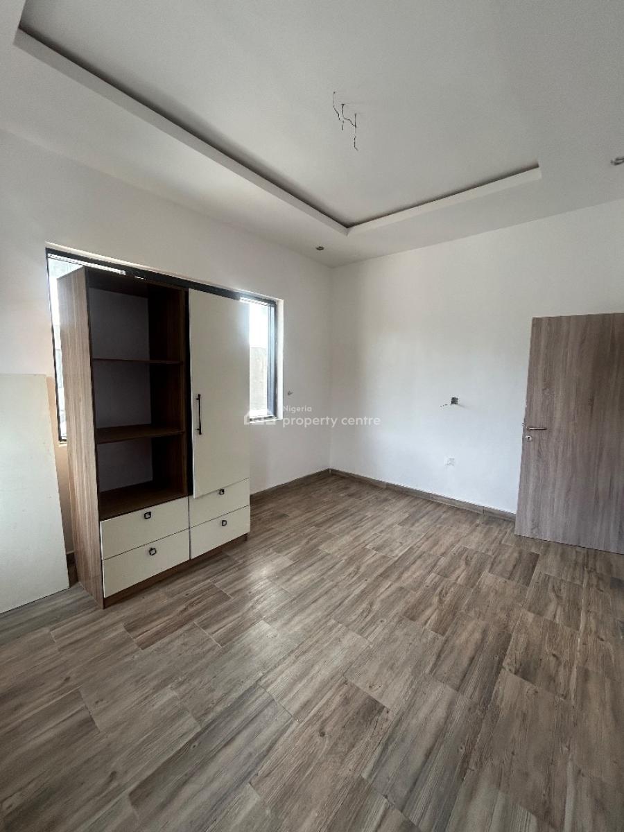 Well Maintained and Spacious 2bedroom Apartment with Pool, Chevron Drive, Lekki, Lagos, Flat / Apartment for Rent