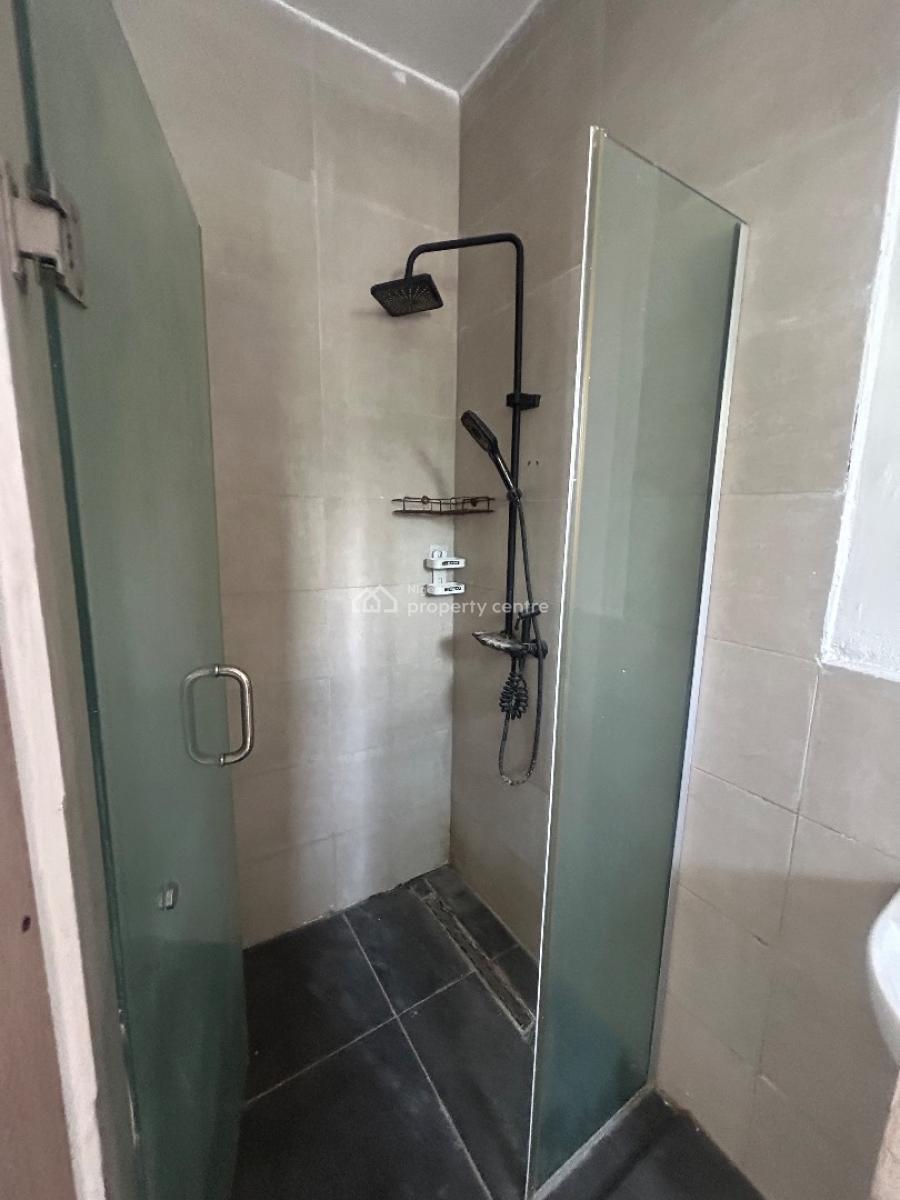 Well Maintained and Spacious 2bedroom Apartment with Pool, Chevron Drive, Lekki, Lagos, Flat / Apartment for Rent