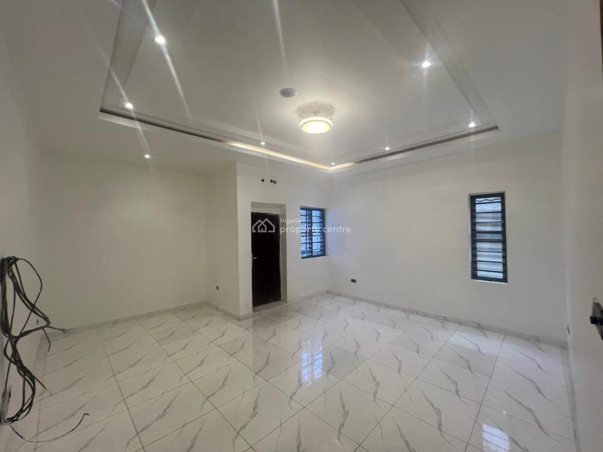Self Compound 4 Bedroom Semi-detached Duplex, Chevron, Lekki, Lagos, Semi-detached Duplex for Sale