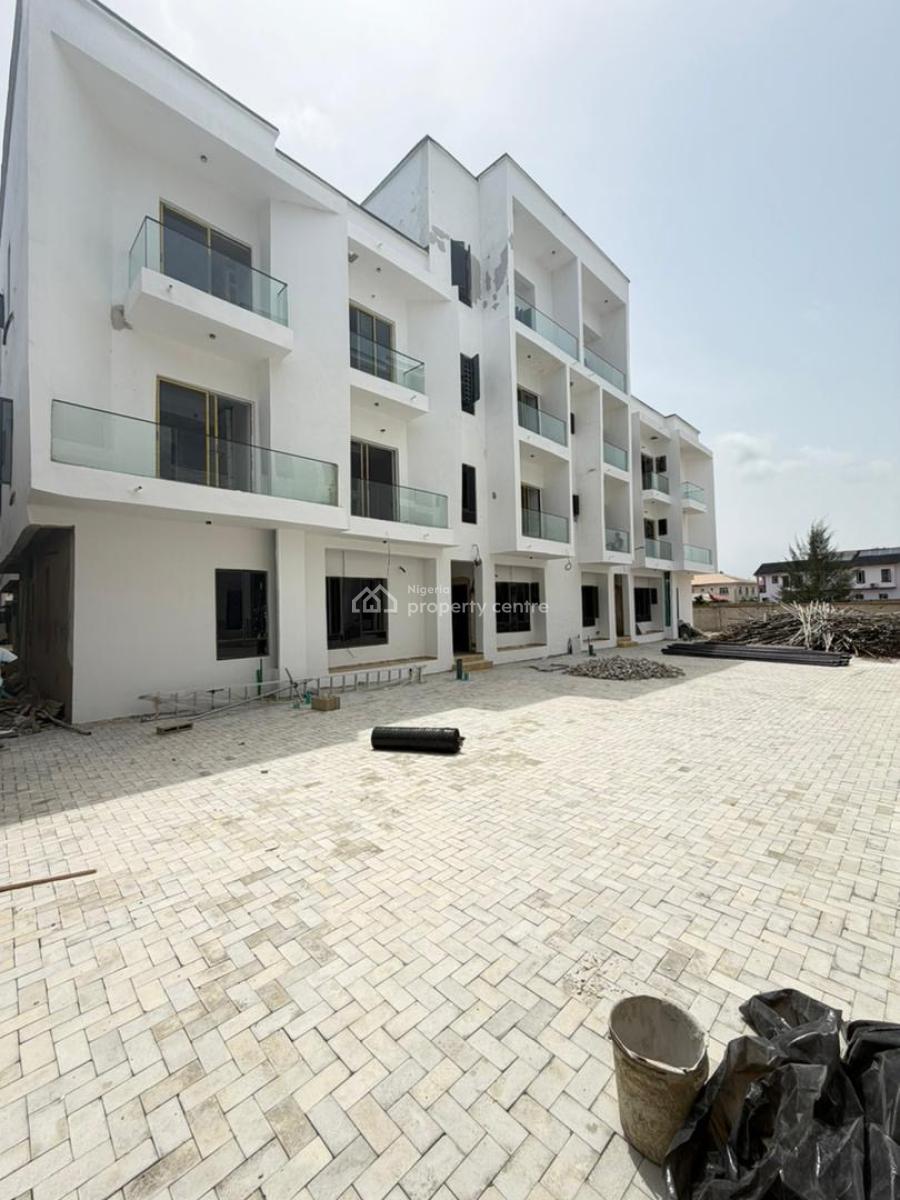 Well Spacious 1 Bedroom Apartment, Vgc, Lekki, Lagos, Block of Flats for Sale