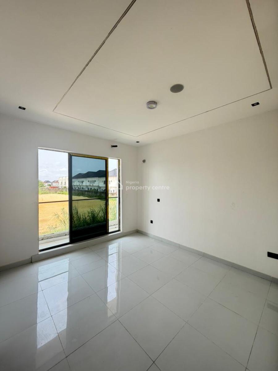Well Spacious 1 Bedroom Apartment, Vgc, Lekki, Lagos, Block of Flats for Sale