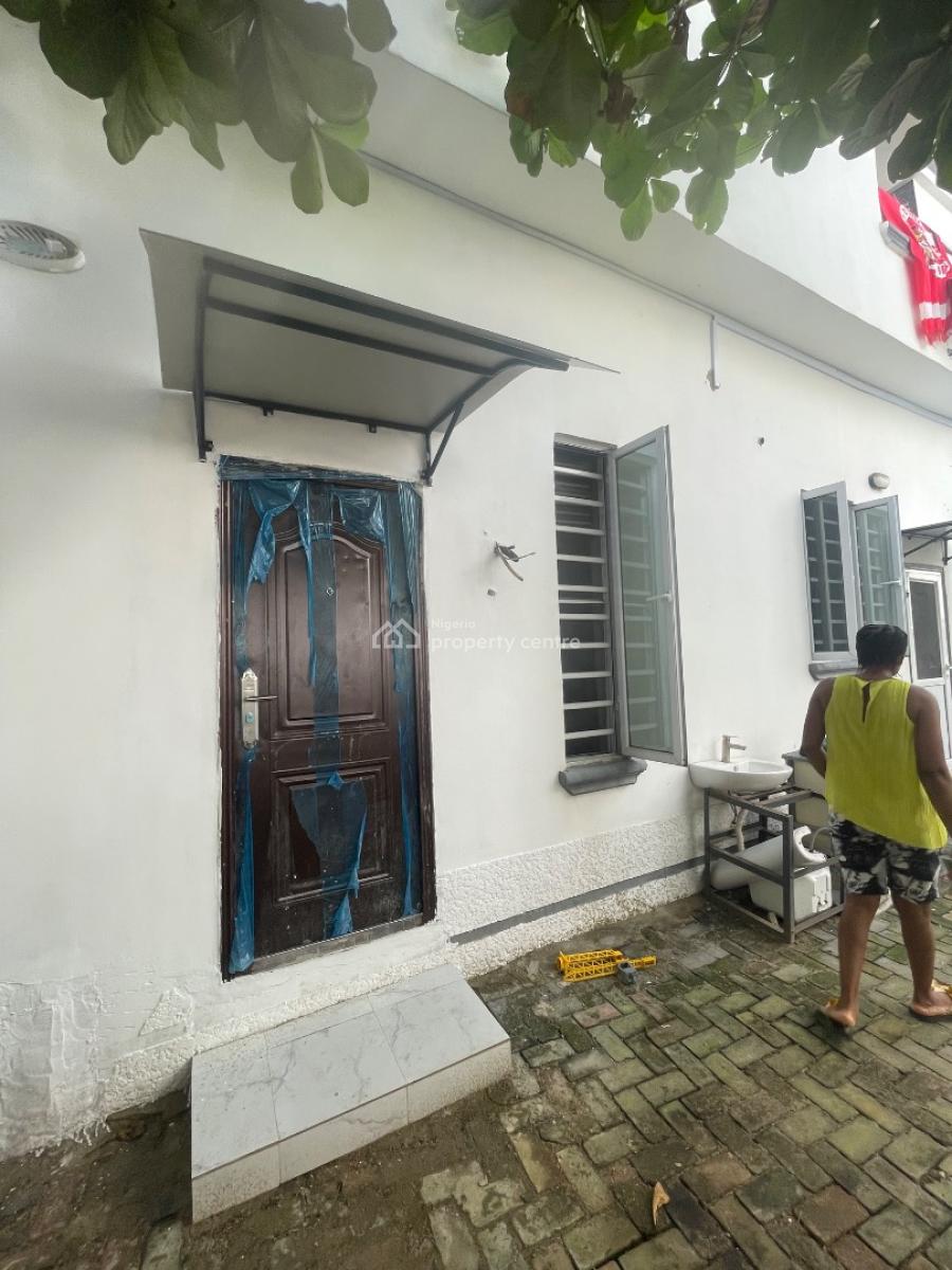 Mini Flat 20/24hrs Light Nice Compound 2 Toilet, Thomas, Ajah, Lagos, House for Rent