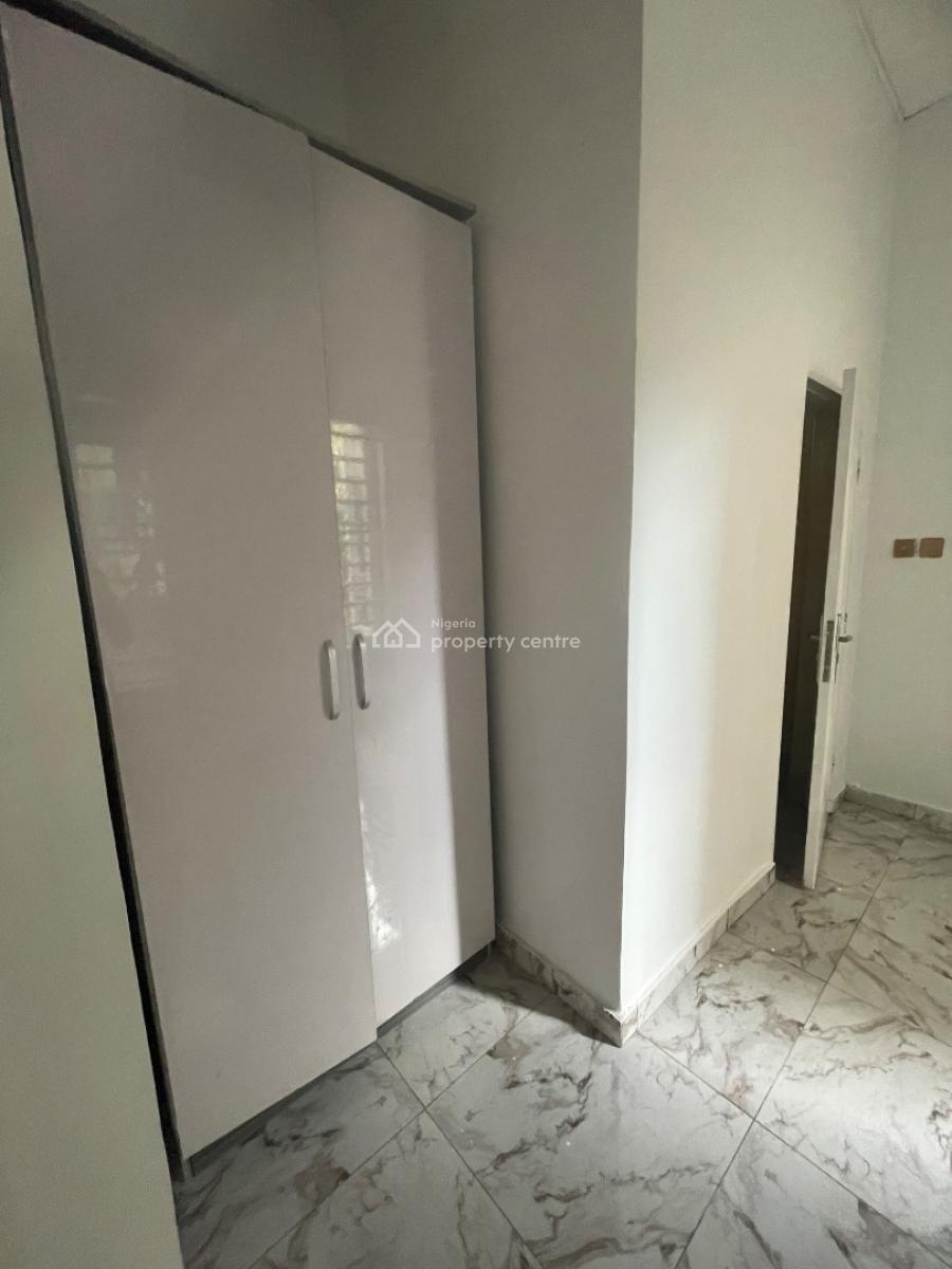 Mini Flat 20/24hrs Light Nice Compound 2 Toilet, Thomas, Ajah, Lagos, House for Rent
