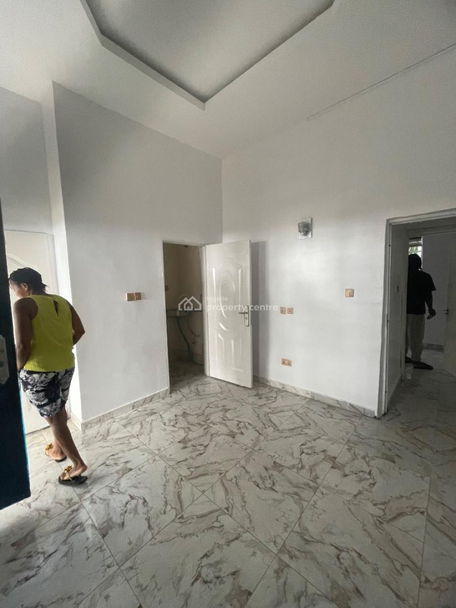 Mini Flat 20/24hrs Light Nice Compound 2 Toilet, Thomas, Ajah, Lagos, House for Rent
