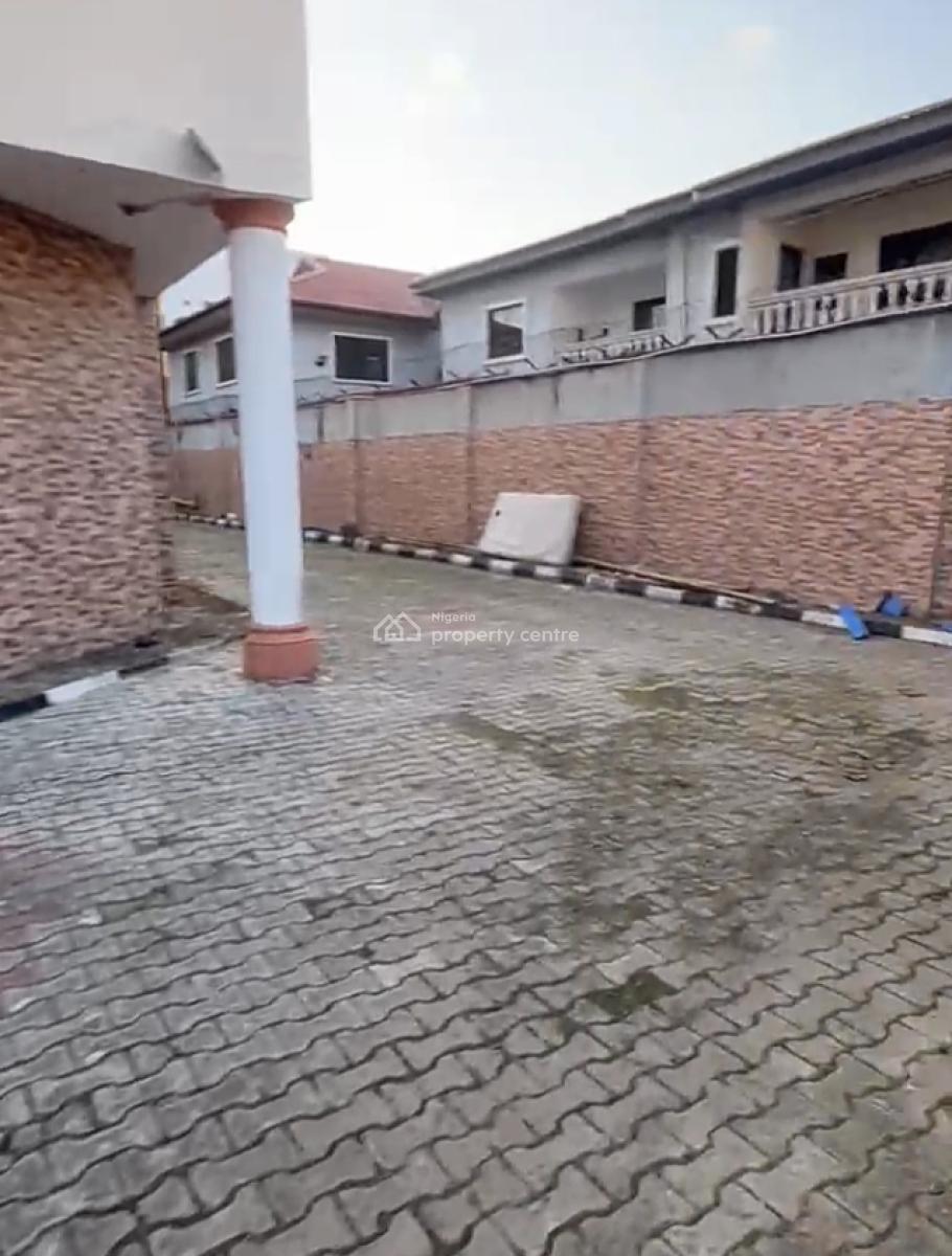 Demolishable Properties in a Prestigious Estate, Thomas Estate, Ajiwe, Ajah, Lagos, Residential Land for Sale