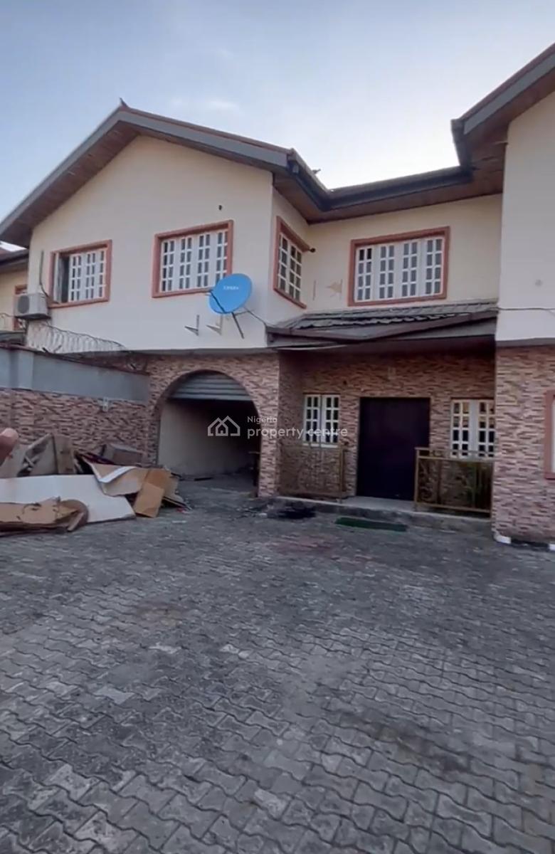 Demolishable Properties in a Prestigious Estate, Thomas Estate, Ajiwe, Ajah, Lagos, Residential Land for Sale