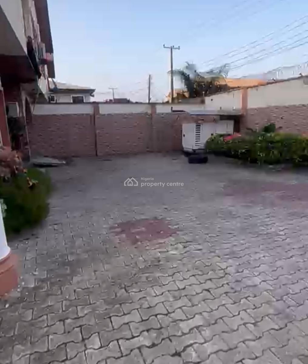 Demolishable Properties in a Prestigious Estate, Thomas Estate, Ajiwe, Ajah, Lagos, Residential Land for Sale
