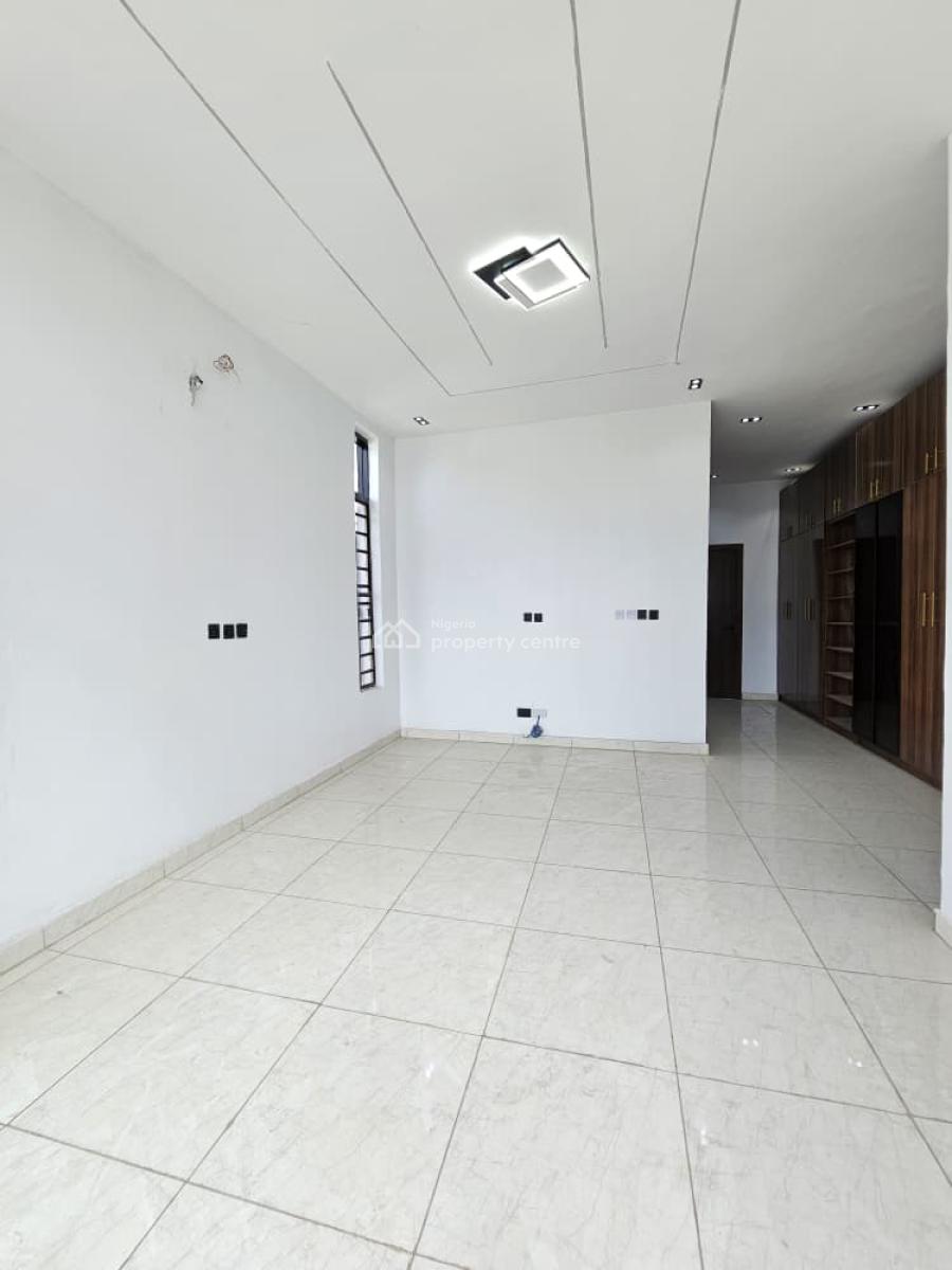 Executive  4-bedrooms Semi-detached  Duplex with Bq, Ikota, Lekki, Lagos, House for Sale