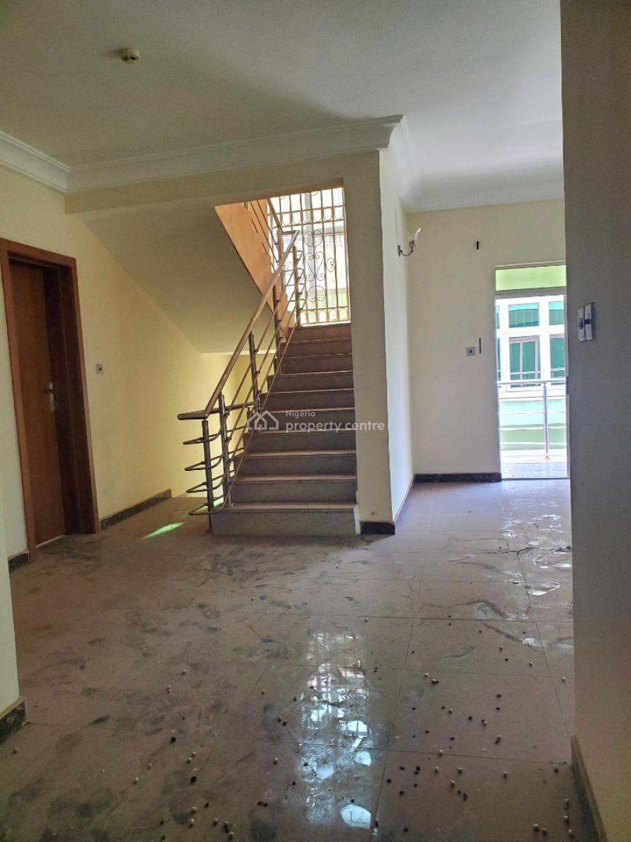 Luxury 4-bedroom Semi-detached Duplex with 1 Guest Chalet & Bq, Asokoro District, Abuja, Semi-detached Duplex for Rent