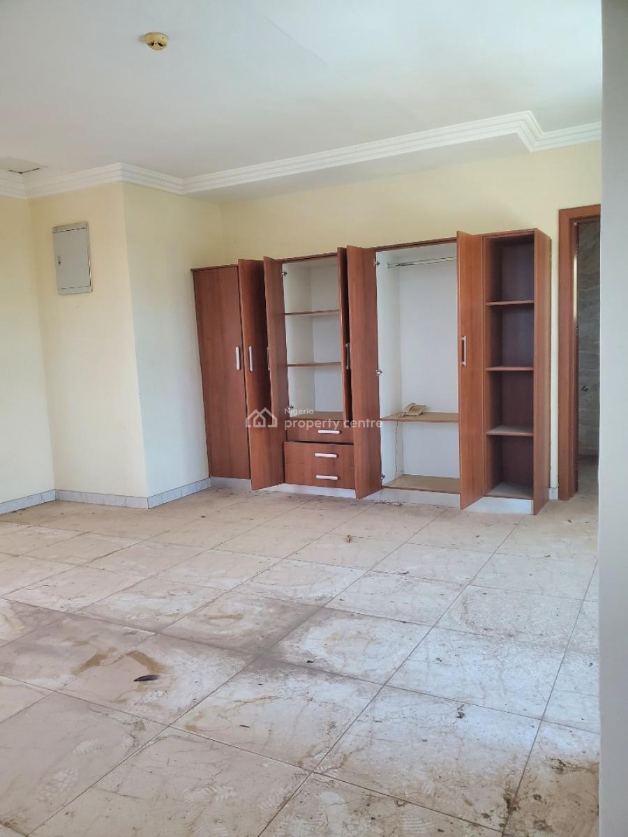 Luxury 4-bedroom Semi-detached Duplex with 1 Guest Chalet & Bq, Asokoro District, Abuja, Semi-detached Duplex for Rent