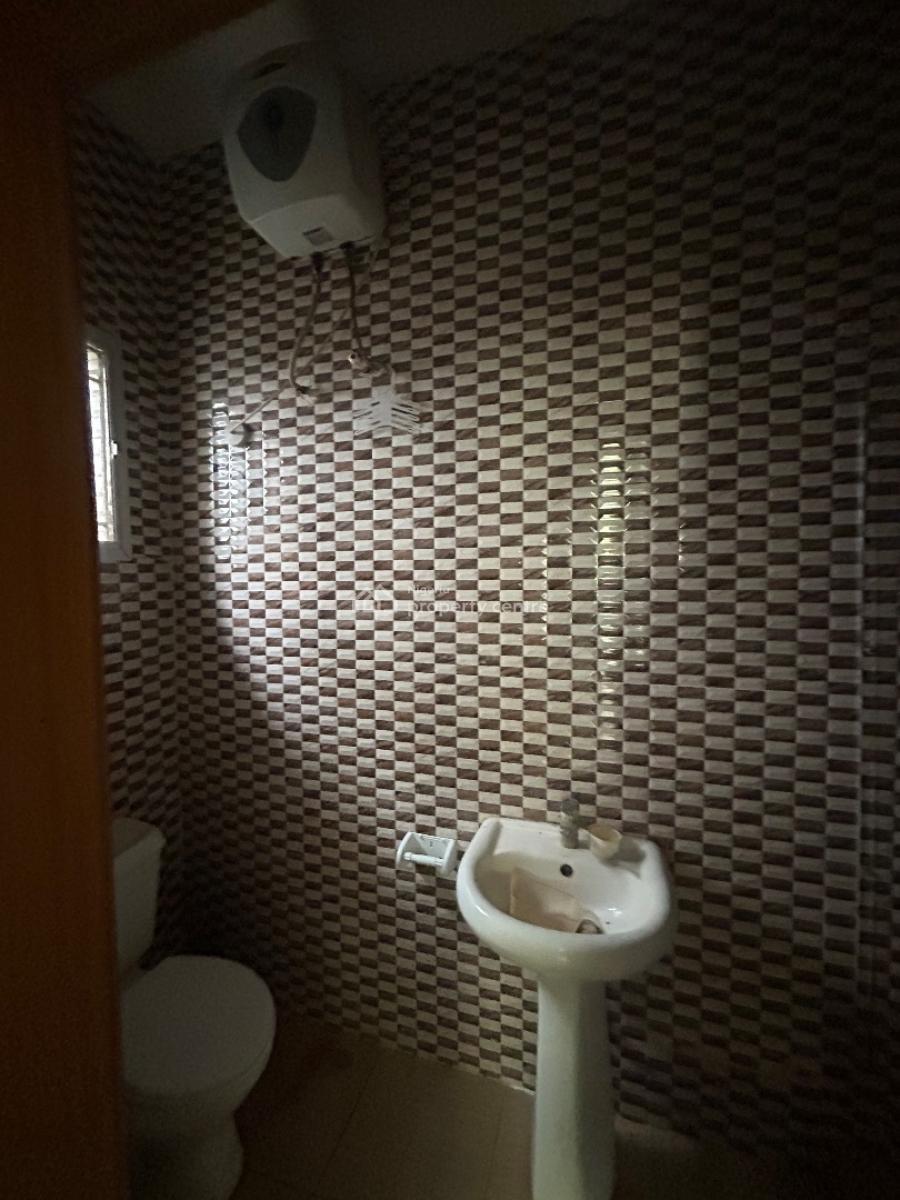 Well Maintained and Spacious 2bedroom Apartment, Gra, Ikota, Lekki, Lagos, Flat / Apartment for Rent