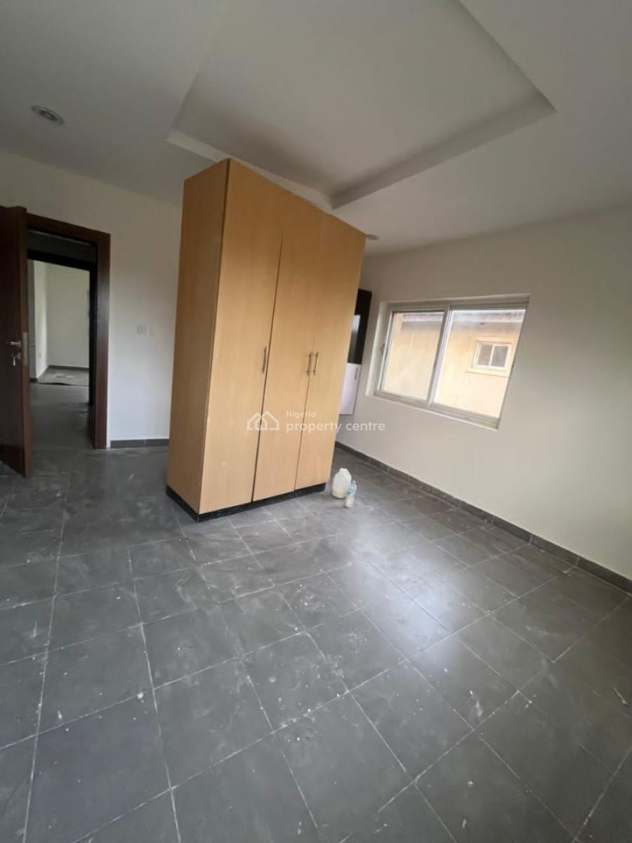 Spacious 3 Bedroom Apartment Magodo Phase 1, Gateway Zone, Gateway Zone Magodo Gra Phase 1, Gra Phase 1, Magodo, Lagos, Flat / Apartment for Rent