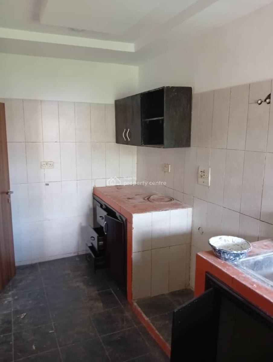 Spacious 3 Bedroom Apartment Magodo Phase 1, Gateway Zone, Gateway Zone Magodo Gra Phase 1, Gra Phase 1, Magodo, Lagos, Flat / Apartment for Rent