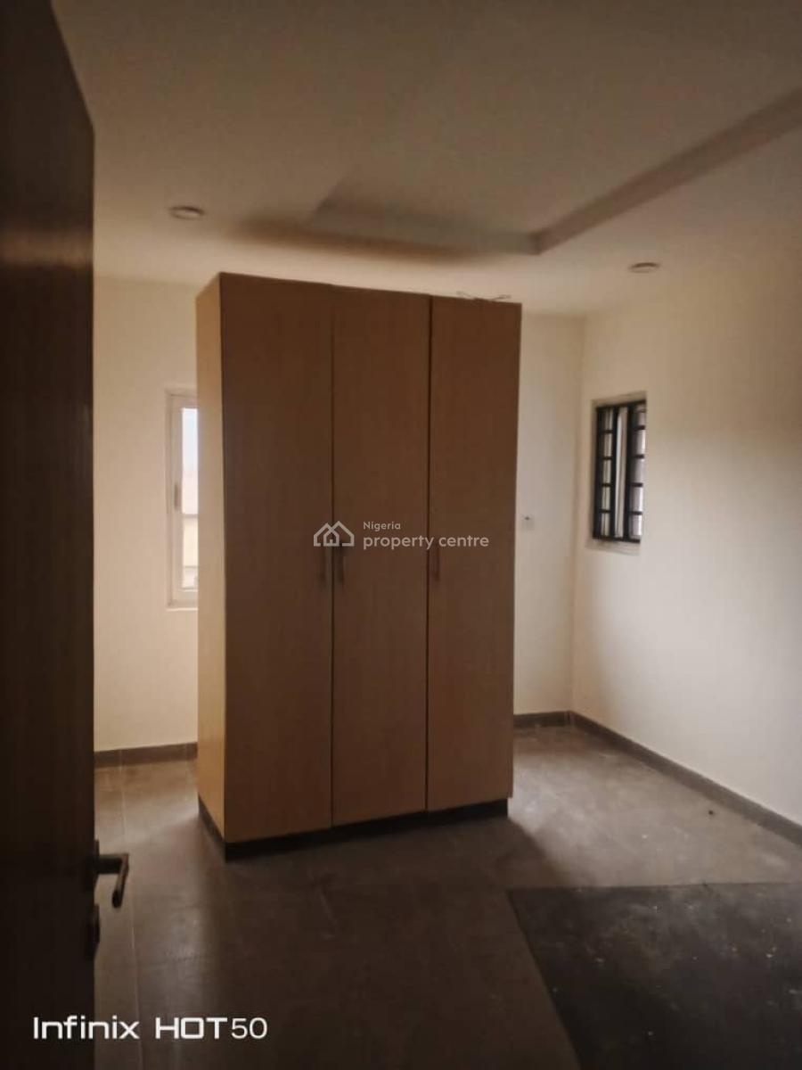 Spacious 3 Bedroom Apartment Magodo Phase 1, Gateway Zone, Gateway Zone Magodo Gra Phase 1, Gra Phase 1, Magodo, Lagos, Flat / Apartment for Rent
