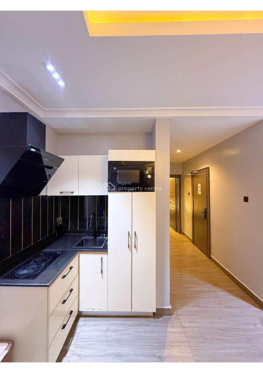 Cozy 2-bedroom Apartment with Swimming Pool in Opebi, Folorunsho Kuku Street, Opebi, Ikeja, Ikeja, Lagos, Flat / Apartment Short Let