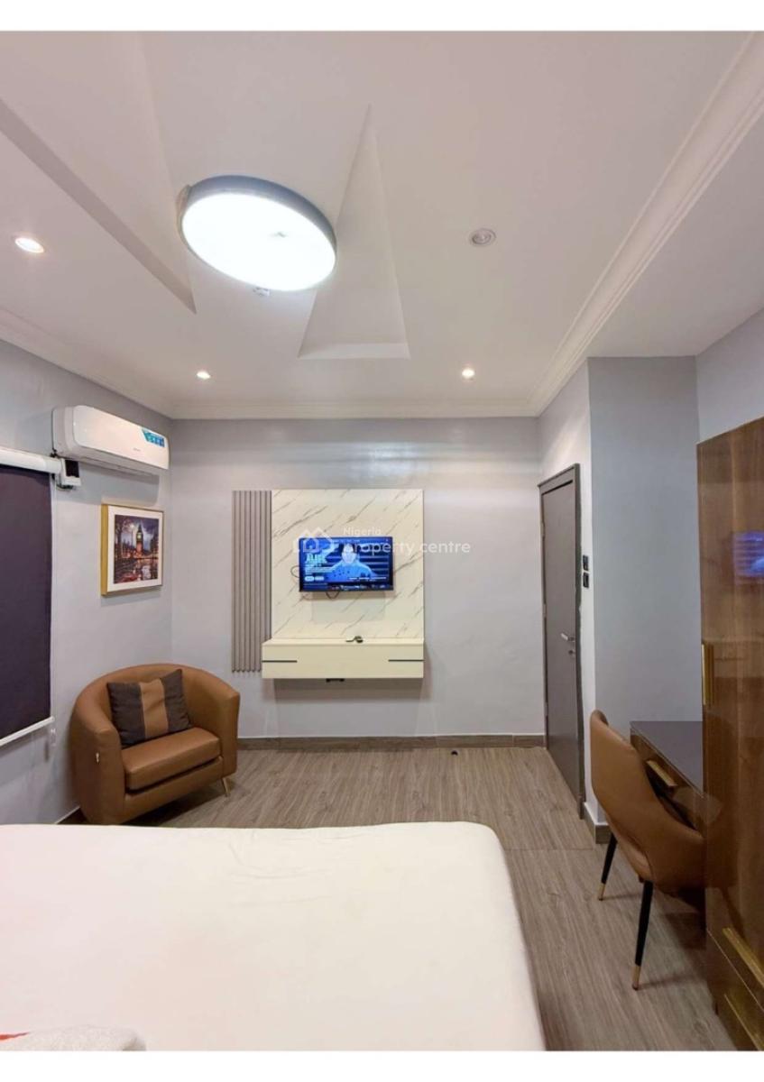 Cozy 2-bedroom Apartment with Swimming Pool in Opebi, Folorunsho Kuku Street, Opebi, Ikeja, Ikeja, Lagos, Flat / Apartment Short Let