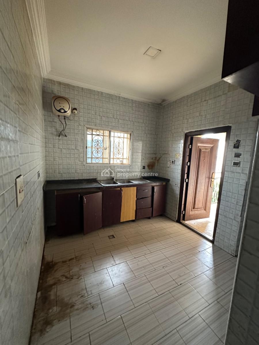 a Very Massive Spacious 2bedroom Flat, News Engineering Extension Tarred Area Dawaki, Dawaki, Gwarinpa, Abuja, Flat / Apartment for Rent