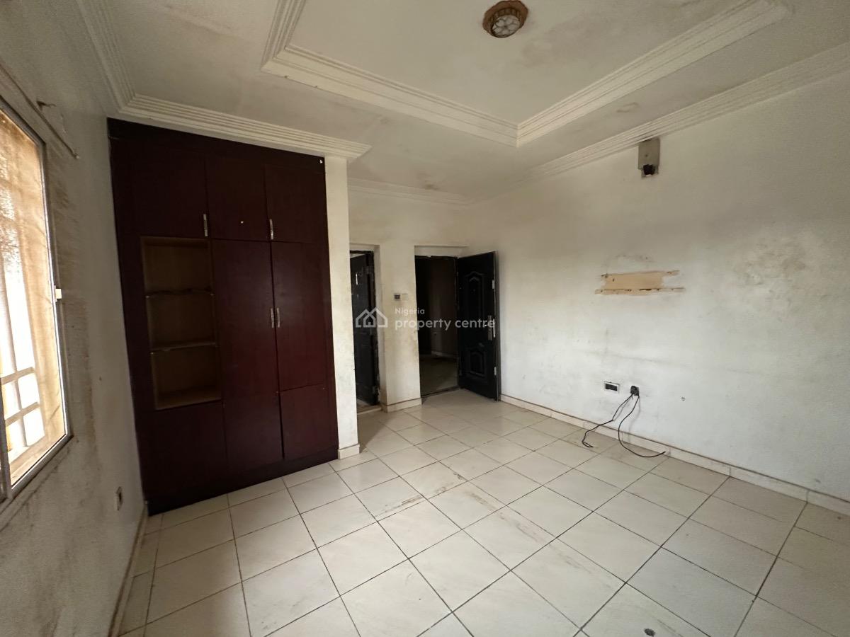 a Very Massive Spacious 2bedroom Flat, News Engineering Extension Tarred Area Dawaki, Dawaki, Gwarinpa, Abuja, Flat / Apartment for Rent